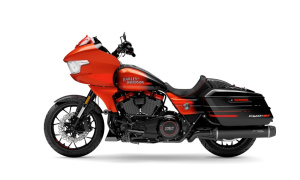 HARLEY-DAVIDSON FLTRXSTSE CVO ROAD GLIDE ST 2
