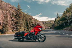 HARLEY-DAVIDSON FLTRXSTSE CVO ROAD GLIDE ST 5