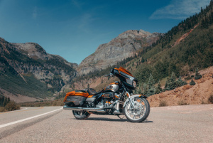 HARLEY-DAVIDSON FLHXSE CVO STREET GLIDE 5