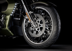 HARLEY-DAVIDSON FLHXL STREET GLIDE LIMITED 4