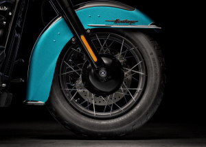 HARLEY-DAVIDSON FLHC HERITAGE CLASSIC 5
