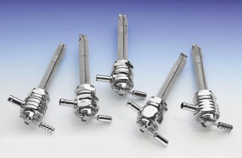 CHR ROUND''WAVE''FUEL VALVE 22MM 26620