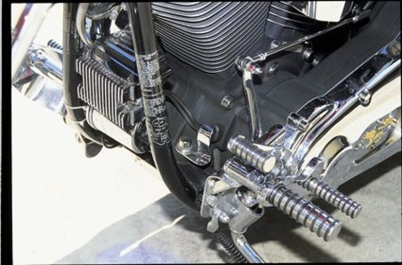 ALTERNATOR PLUG RETAINER BT 70- 19286