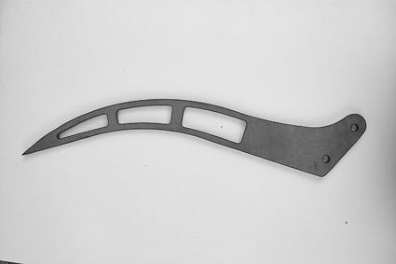 HRC FENDERSTRUTS "SLOTTED" 8MM CA. 525MM MIDDLE FRT.HOLE 684810