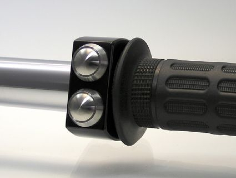 MO.SWITCH BLACK / POLISHED PUSH BUTTONS 682836