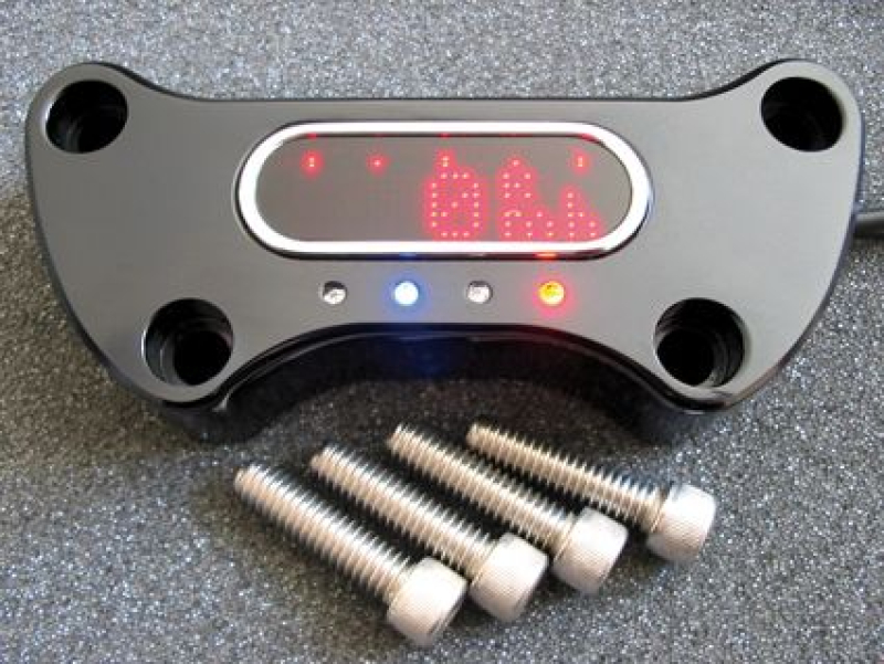 HD HANDLE BAR TOP CLAMP 1'''' BLK 681479