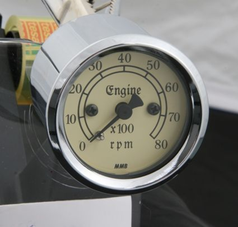 MMB RETRO TACHO CHR / IVORY 8000RPM 682680