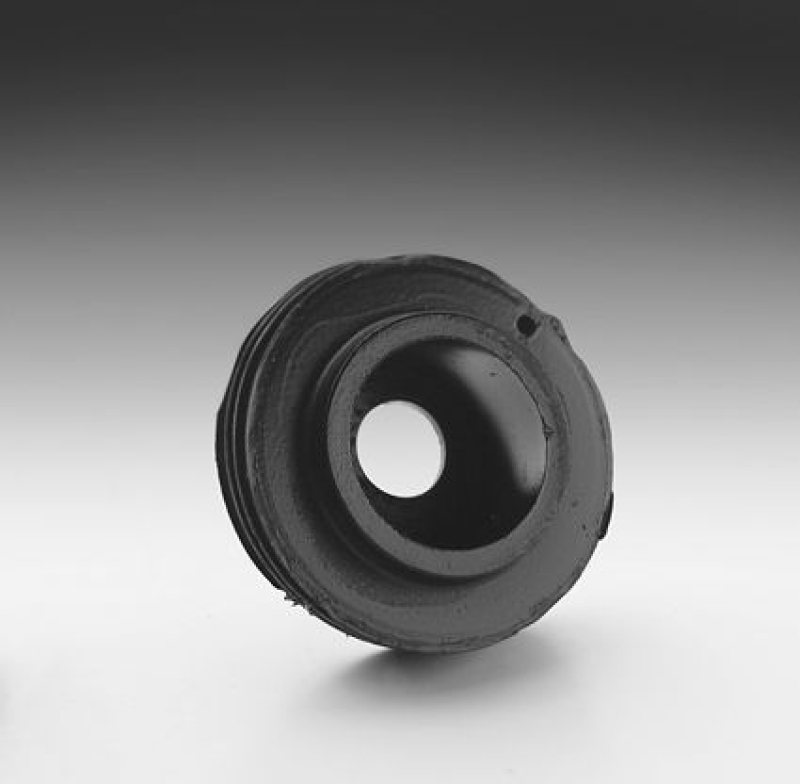 RUBB.S/ARM ISOLATOR (47564-86) 75497