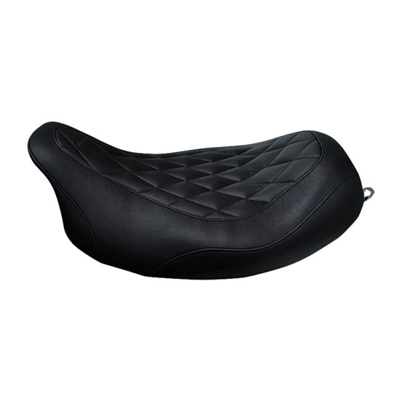 MUSTANG, WIDE TRIPPER SOLO SEAT BLACK. 14" WIDE. DIAMOND STYLE STITCH. 537008