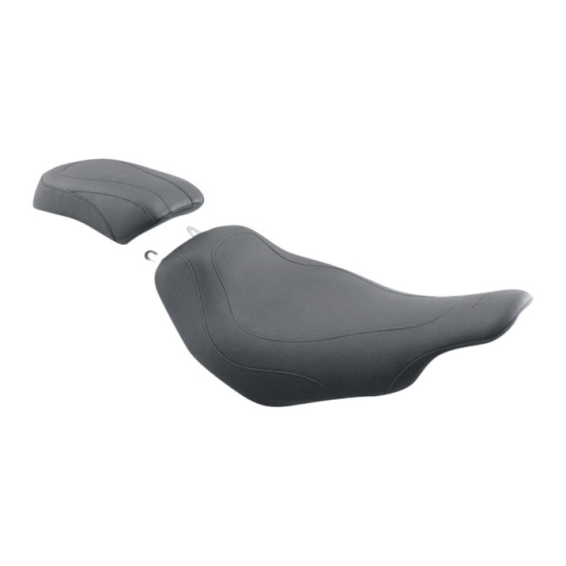 MUSTANG, TRIPPER SOLO SEAT BLACK. 11.5" WIDE. STANDARD STYLE STITCH. 537097