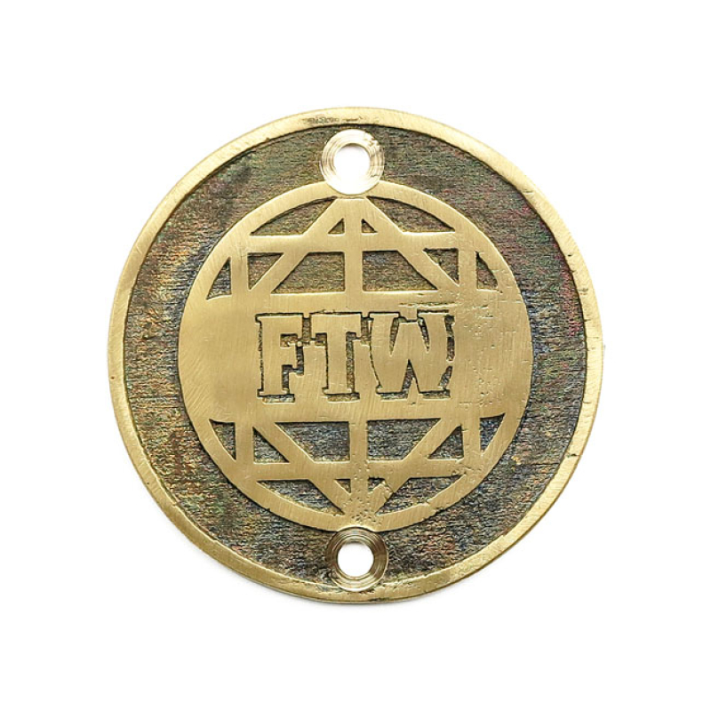 WANNABE CHOPPERS, POINT COVER FTW VERTICAL MOUNT HOLES. SAND-CAST BRAS 574554