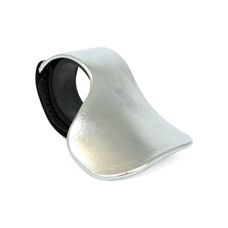 AVON THROTTLE BOSS CHROME MANUFACTURED FROM PLASTIC. THE UNIVERSAL FIT 956146