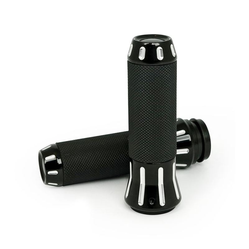 COBRA, BILLET ALUMINUM GRIPS. CC BLACK BLACK WITH A CONTRAST CUT MACHI 509032