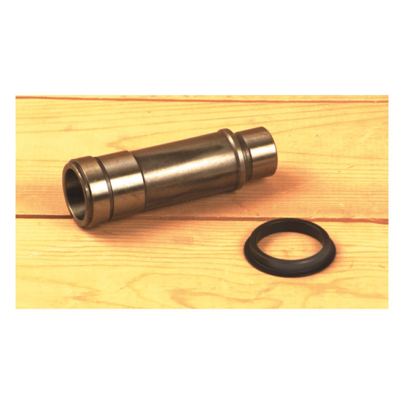 SLEEVE, ROLLER BEARING. STAR HUB 900624