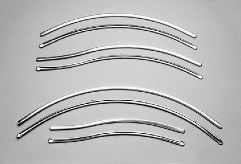 FRONT FENDER TRIM 1939-48 26692