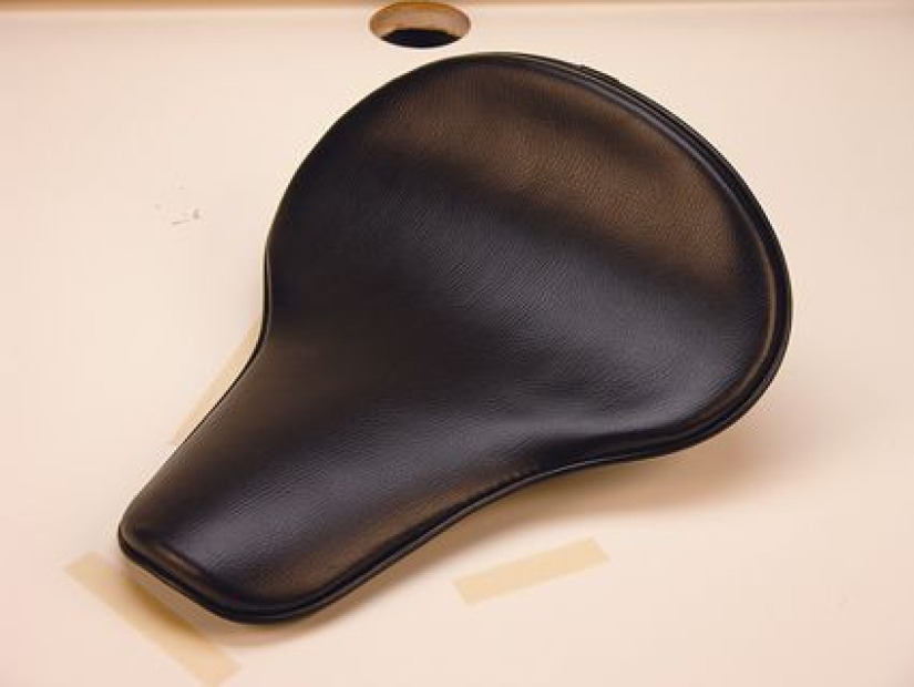 SLIM LINE SOLO SEAT WIDE BLACK 632127