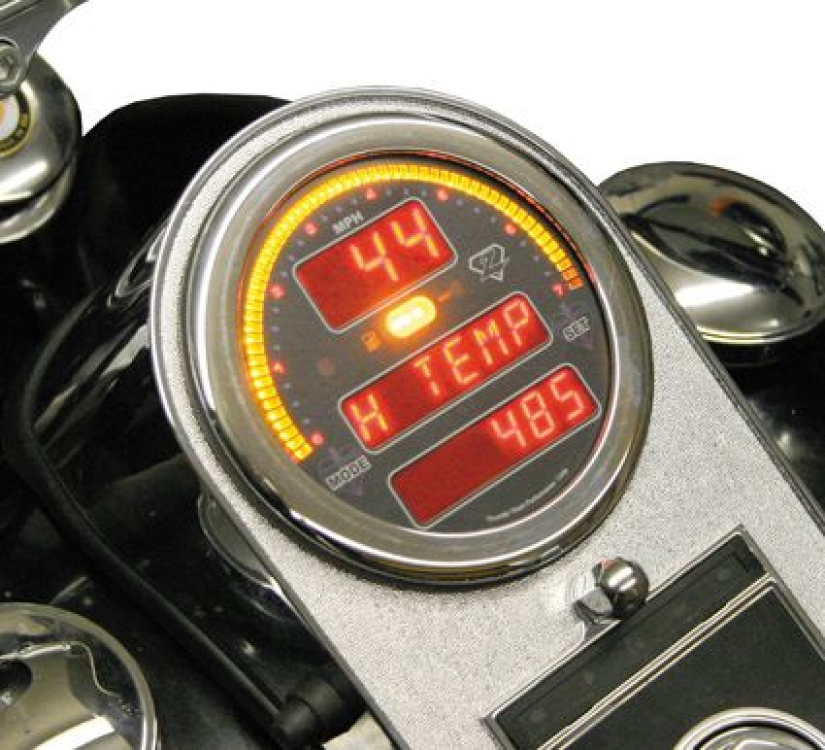 TH DIGITAL BLK FACE SPEEDO DISCONTINUED 640328