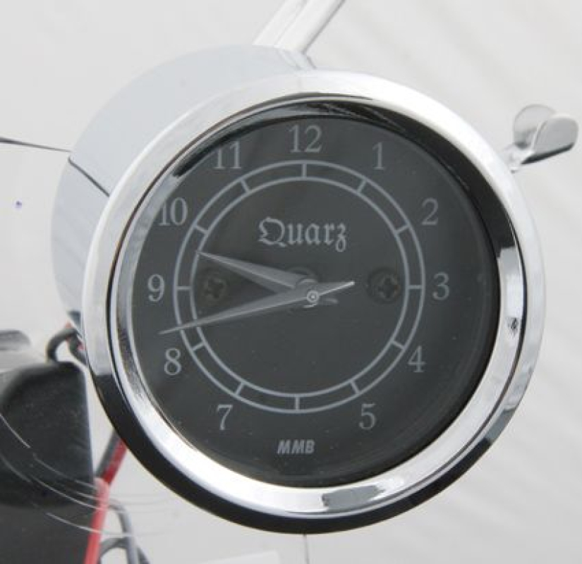 MMB RETRO CLOCK CHR / BLK 682686