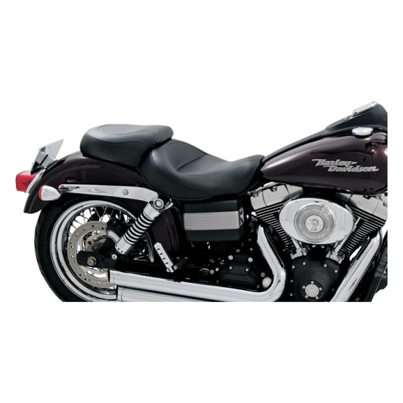 MUSTANG, WIDE TOURING SEAT BLACK. FRONT WIDTH 15"; REAR WIDTH 12". STA 537220