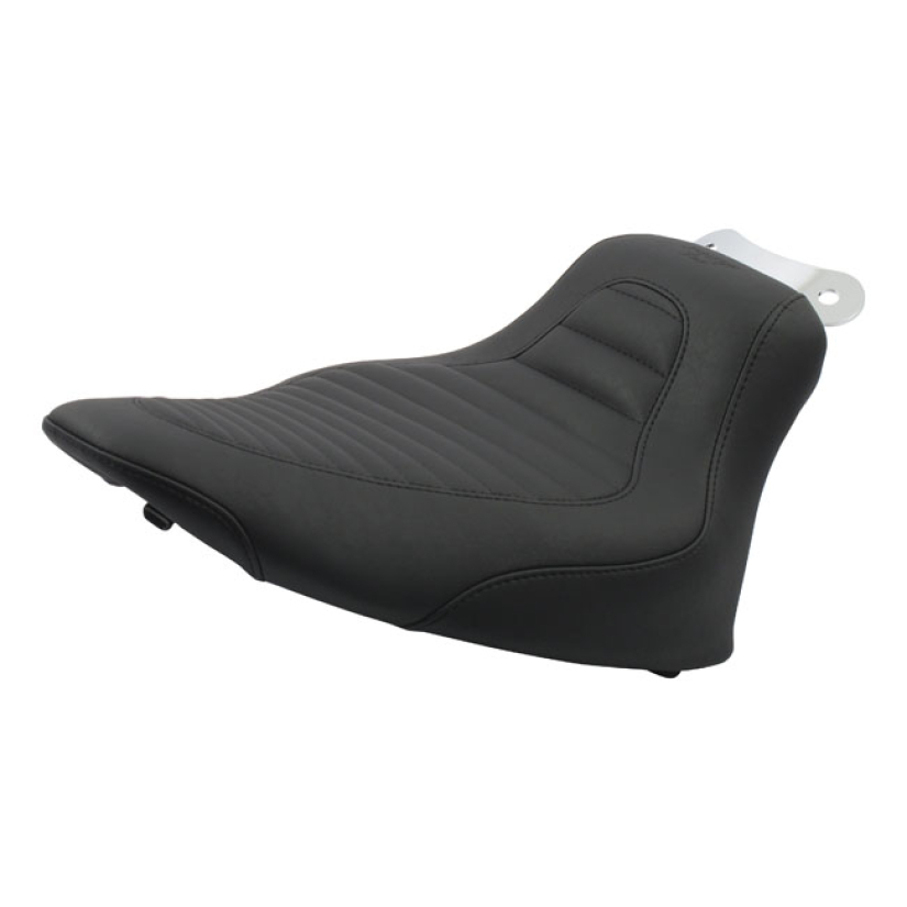 MUSTANG, TRIPPER SOLO SEAT BLACK. 12" WIDE. ''TUCK ''N ROLL'' STYLE ST 537460