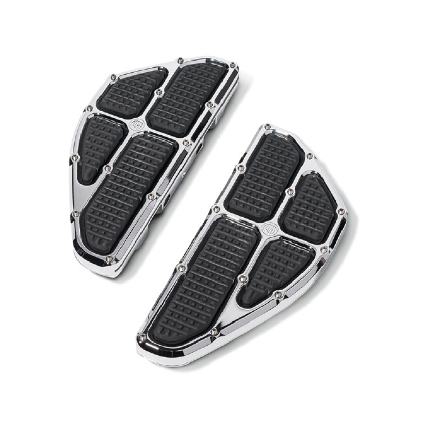 RSD TRACTION PASSENGER FLOORBOARDS CHROME 562545