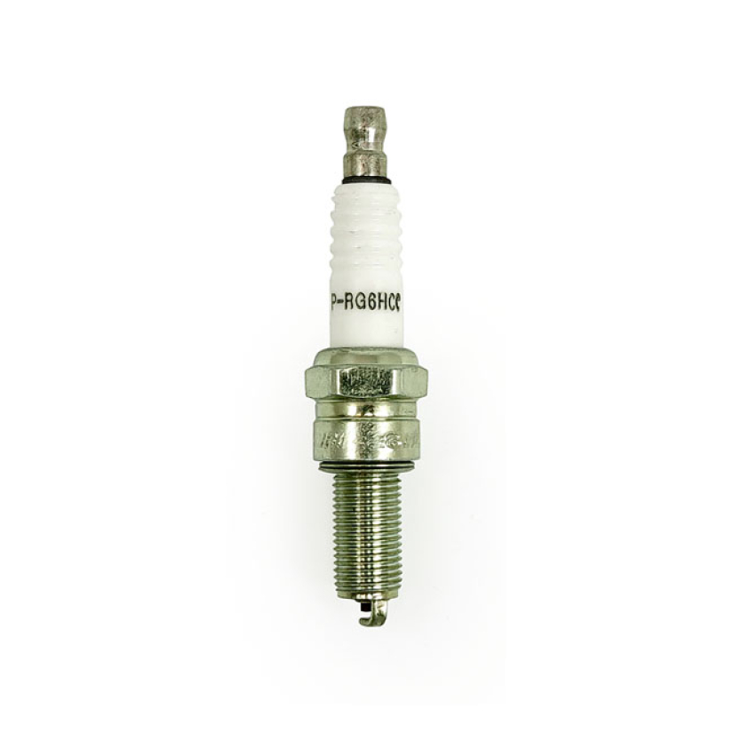 CHAMPION, COPPER PLUS SPARK PLUG. CCH388 RG6HCC. 10MM THREADED. 4 USED 931613